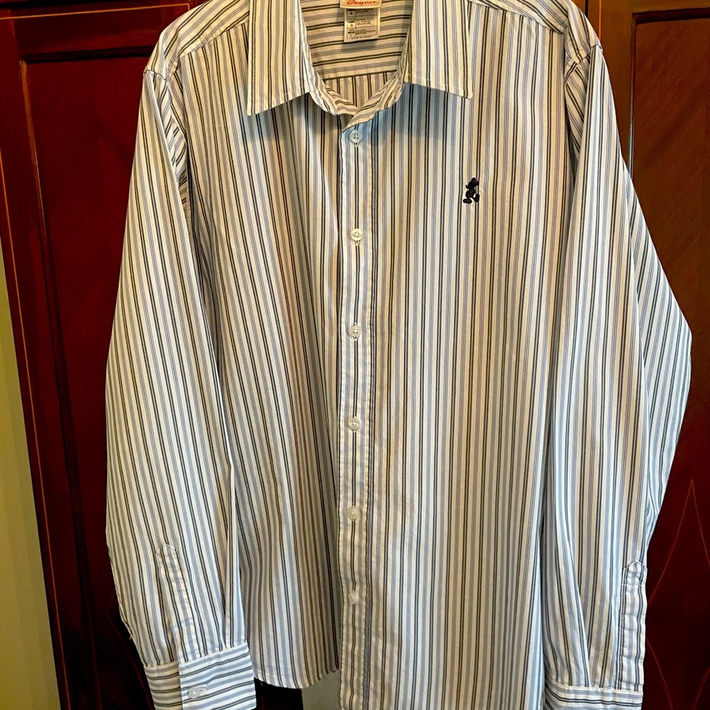 DISNEY BUTTON DOWN  MICKEY SHIRT